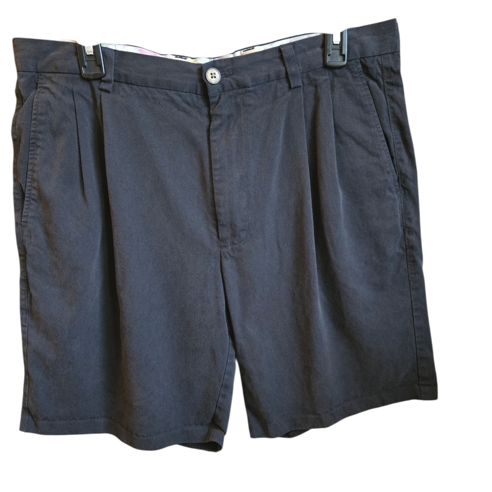 Tommy Bahama Navy Silk Blend Pleated Chino Shorts Men's 34 9 Inseam Casual